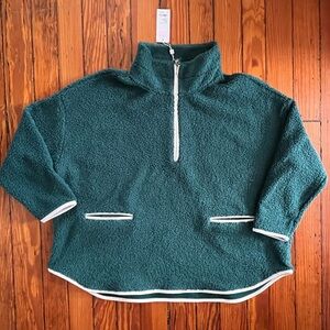 NWT Lilly Pulitzer Soreen Sherpa Pullover in Villa Green